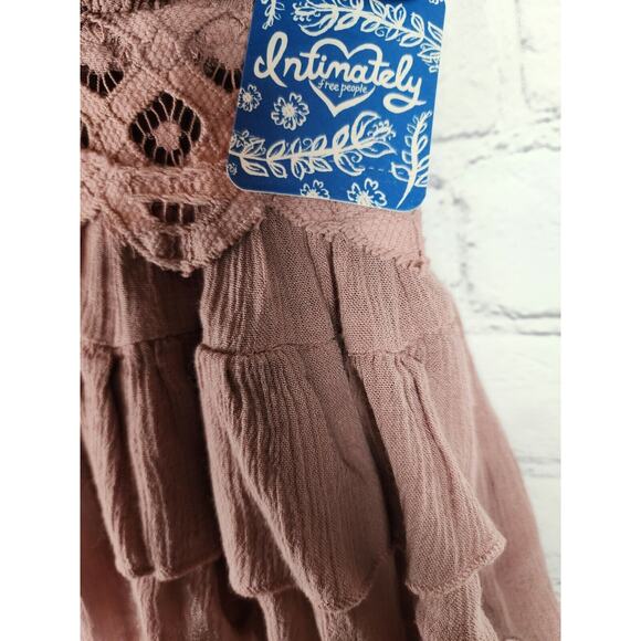 NEW NWT Intimately Free People Tank Top Mauve Floral Lace Trim Boho Sleeveless S - Picture 3 of 5